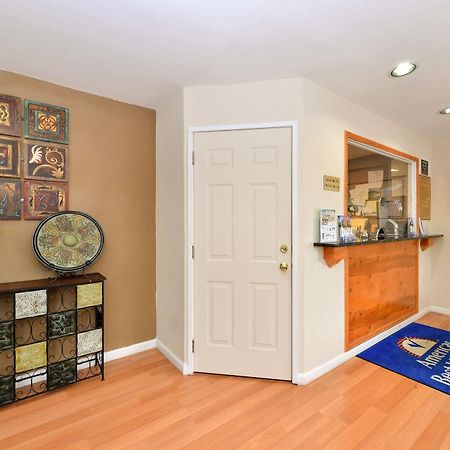 Americas Best Value Inn Near Downtown Nashville Extérieur photo