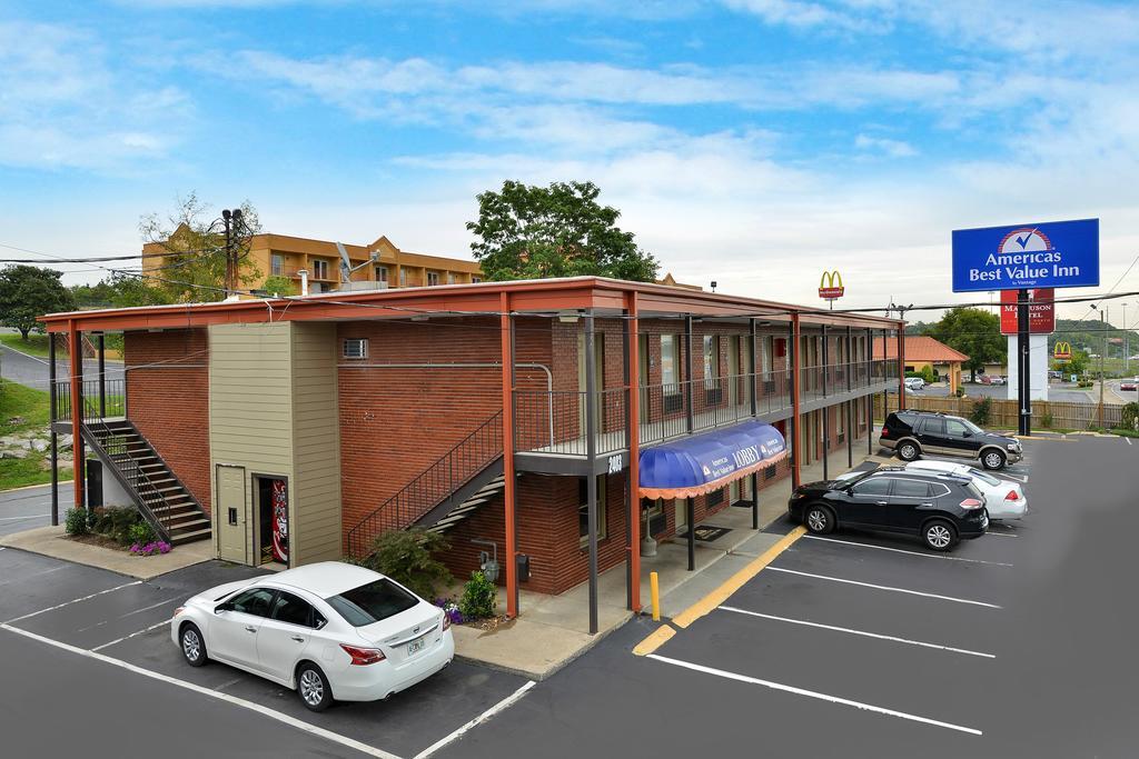 Americas Best Value Inn Near Downtown Nashville Extérieur photo